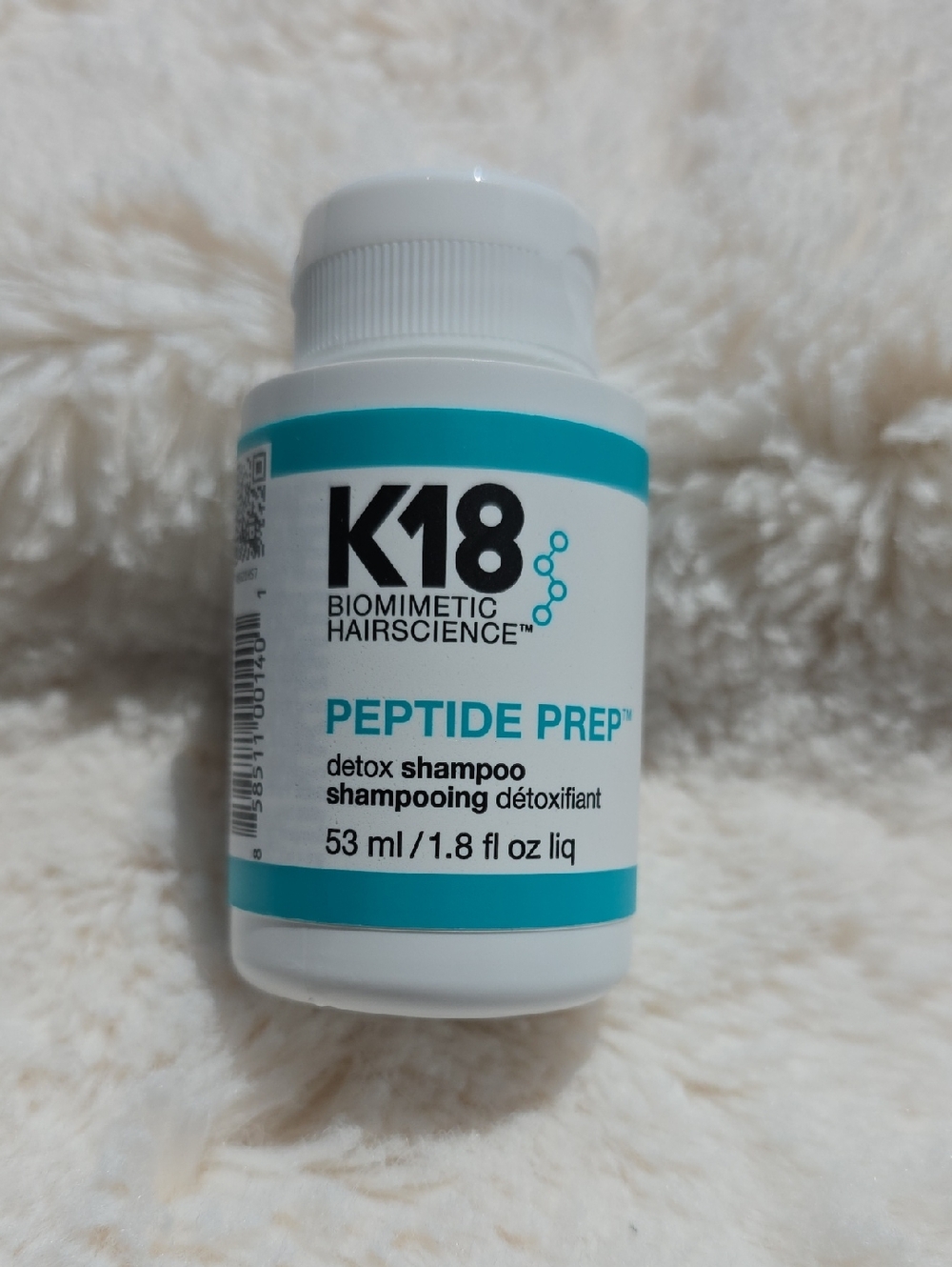 K18 Peptide Prep Detox Shampoo - White with Teal Details